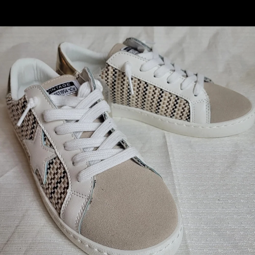 Vintage Havana Beige and White Sneakers - Picture 3 of 14